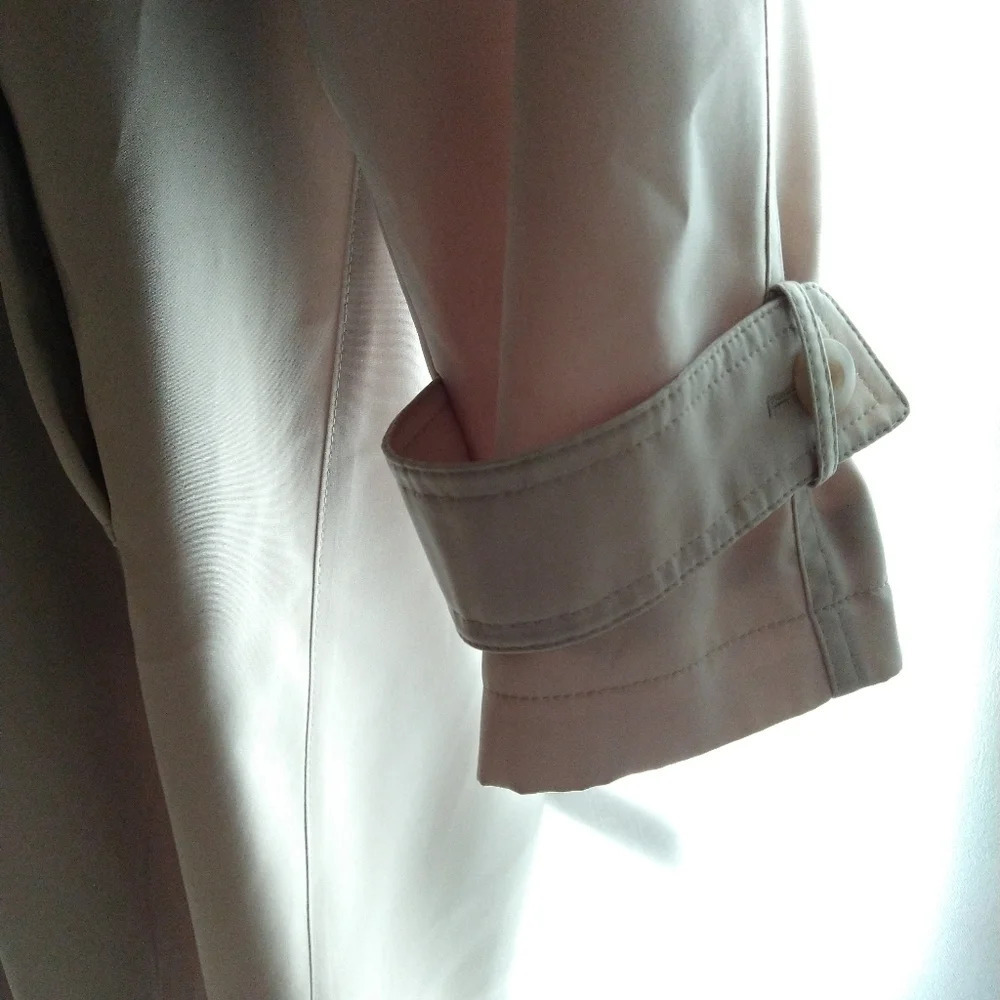 Gallery Hooded Trench Coat EUC - Picture 5 of 16
